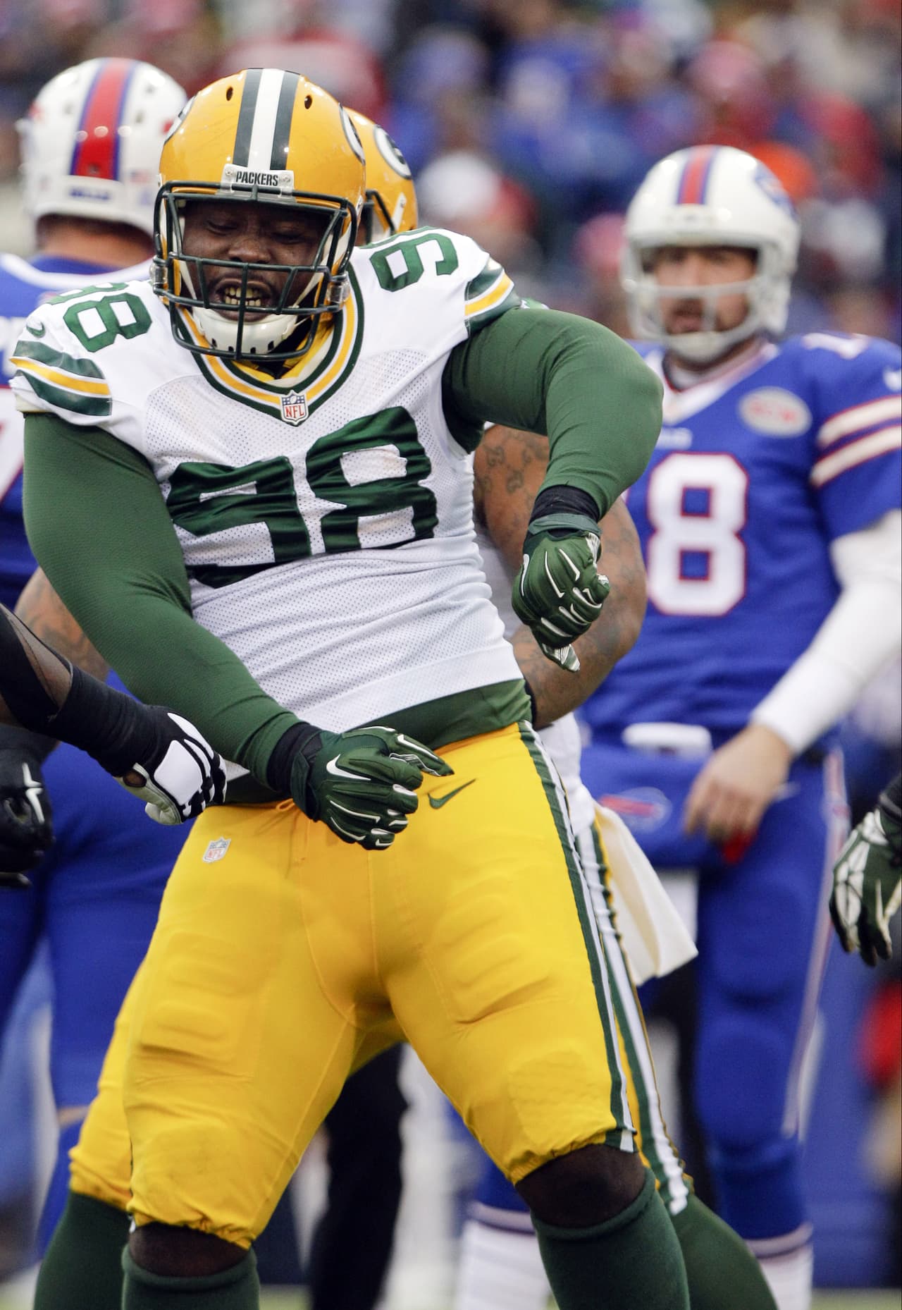 El tackle defensivo de los Packers, Letroy Guion, con tres juegos de suspensión