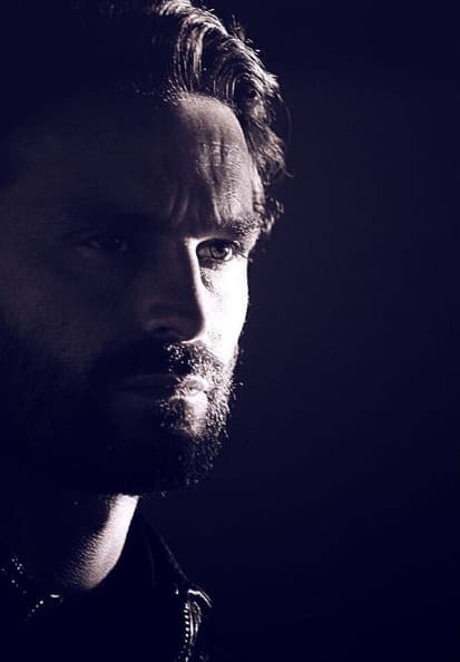 En España, Iván ya había construido una carrera como actor.