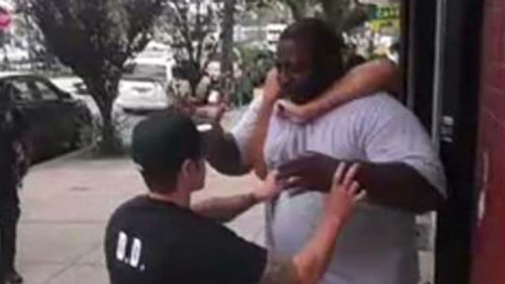 <b>Resolución 0027</b>
<br>
<br>
<u><b>Establece el delito de estrangulamiento en primer grado.</b></u> Esta resolución, respaldada por el concejal Fernando Cabrera, apunta a dos proyectos de ley que ya han sido propuestas en la Asamblea y el Senado Estatal.