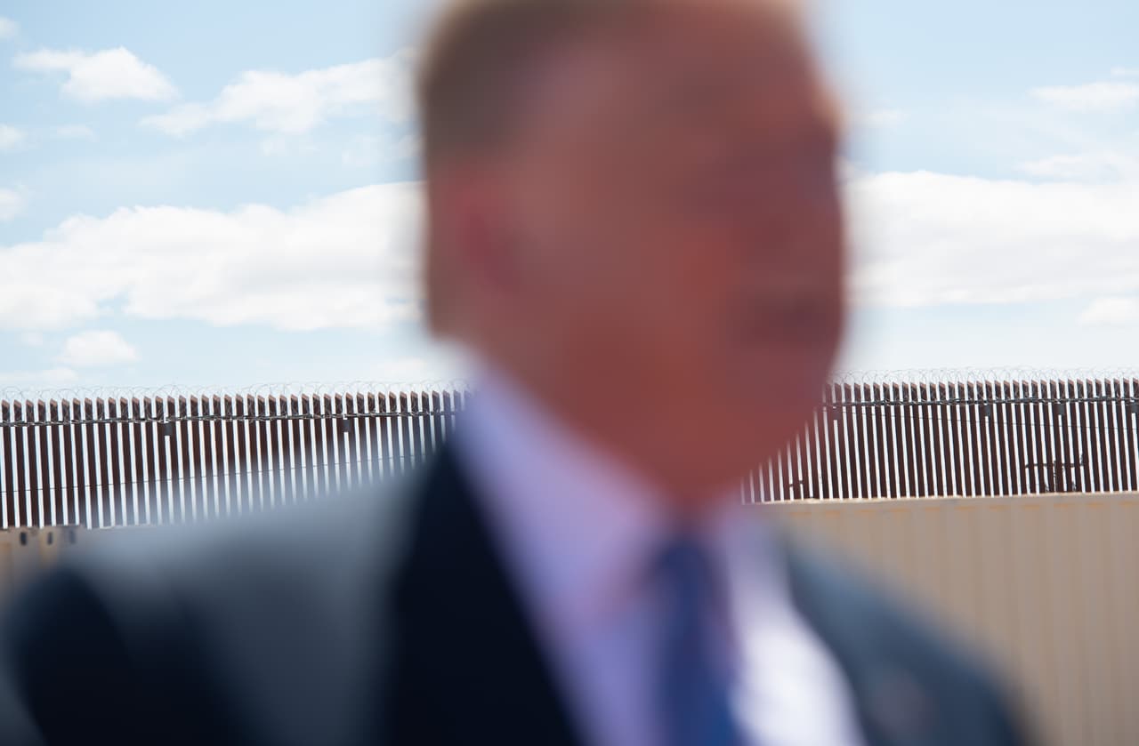 🎧 Podcast: Por qué Trump solo quiere hablar de fronteras e inmigración a la manera de Trump