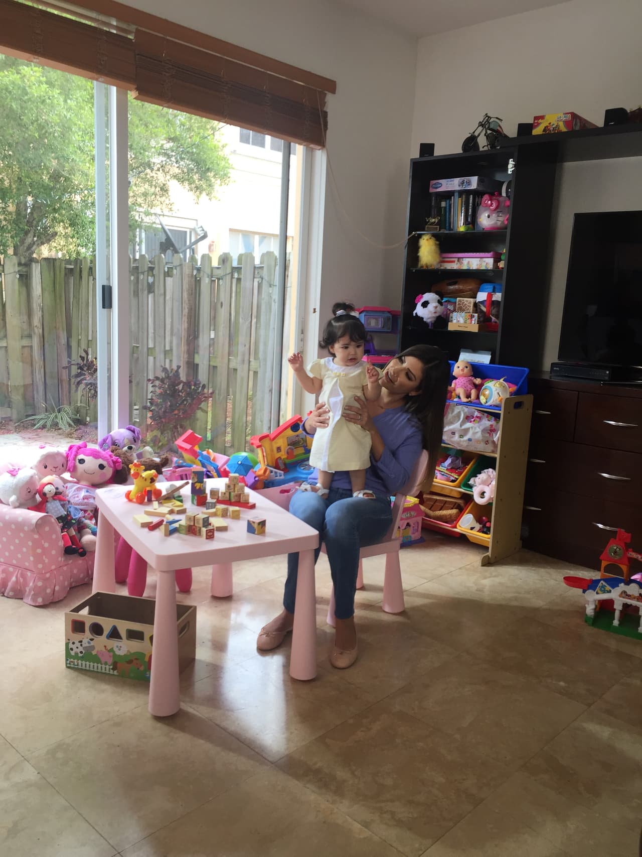 Giulietta y Ana Patricia se divirtieron mucho grabando este anuncio.