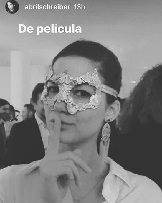 Ahora vive felizmente en Bogotá, Colombia, donde se está consolidando como una gran actriz.