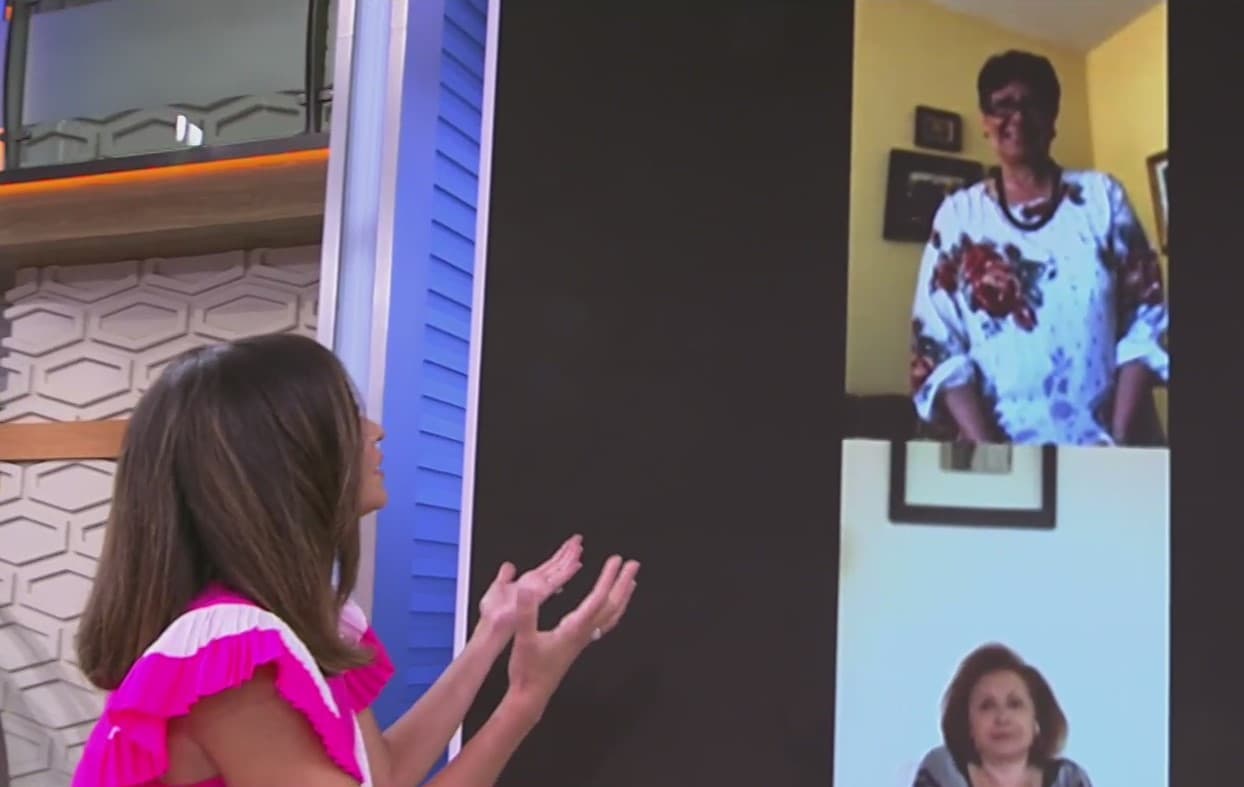 La producción les preparó a Satcha, Carlos, Alan, Karla, Carlos, Yisus, Raúl y Albert una videollamada grupal con sus mamás y la emoción los invadió.