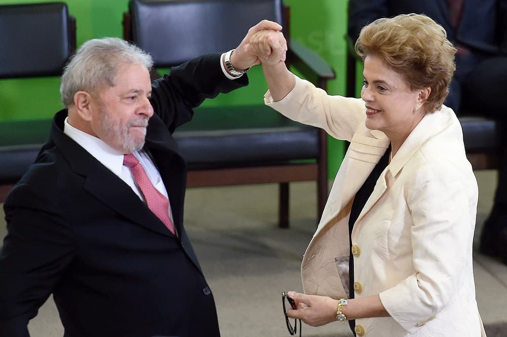 Juez suspende la toma de posesión de Lula como ministro en el gobierno de Dilma Rousseff
