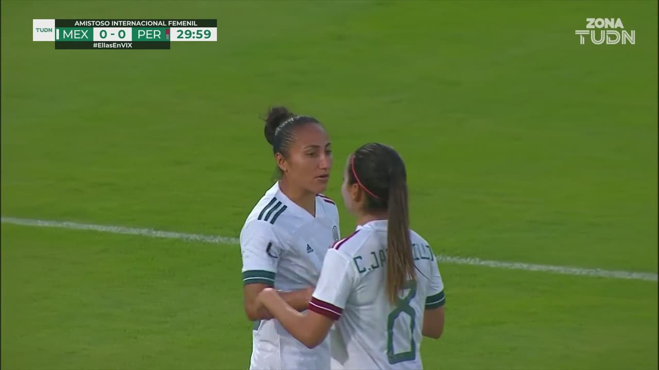 ¡Stephany Mayor pone el 1-0! El Tri Femenil ya derrota a Perú
