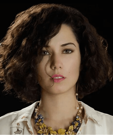 ¡Tiene unos ojos de encanto que enamoran a cualquiera!