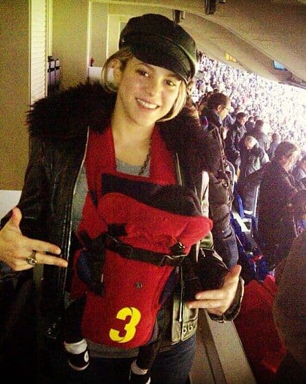 Shaki es una de las mamás más sexys del mundo entero.