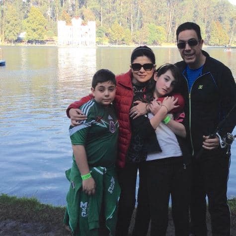 "Ella tuvo que hacer un tratamiento muy duro. Dietas, tuvo que cuidarse mucho, comer cierto tipo de alimentos, tomar medicamentos. Bueno, fue realmente un gran sacrificio.", mencionó su esposo Omar Fayad.