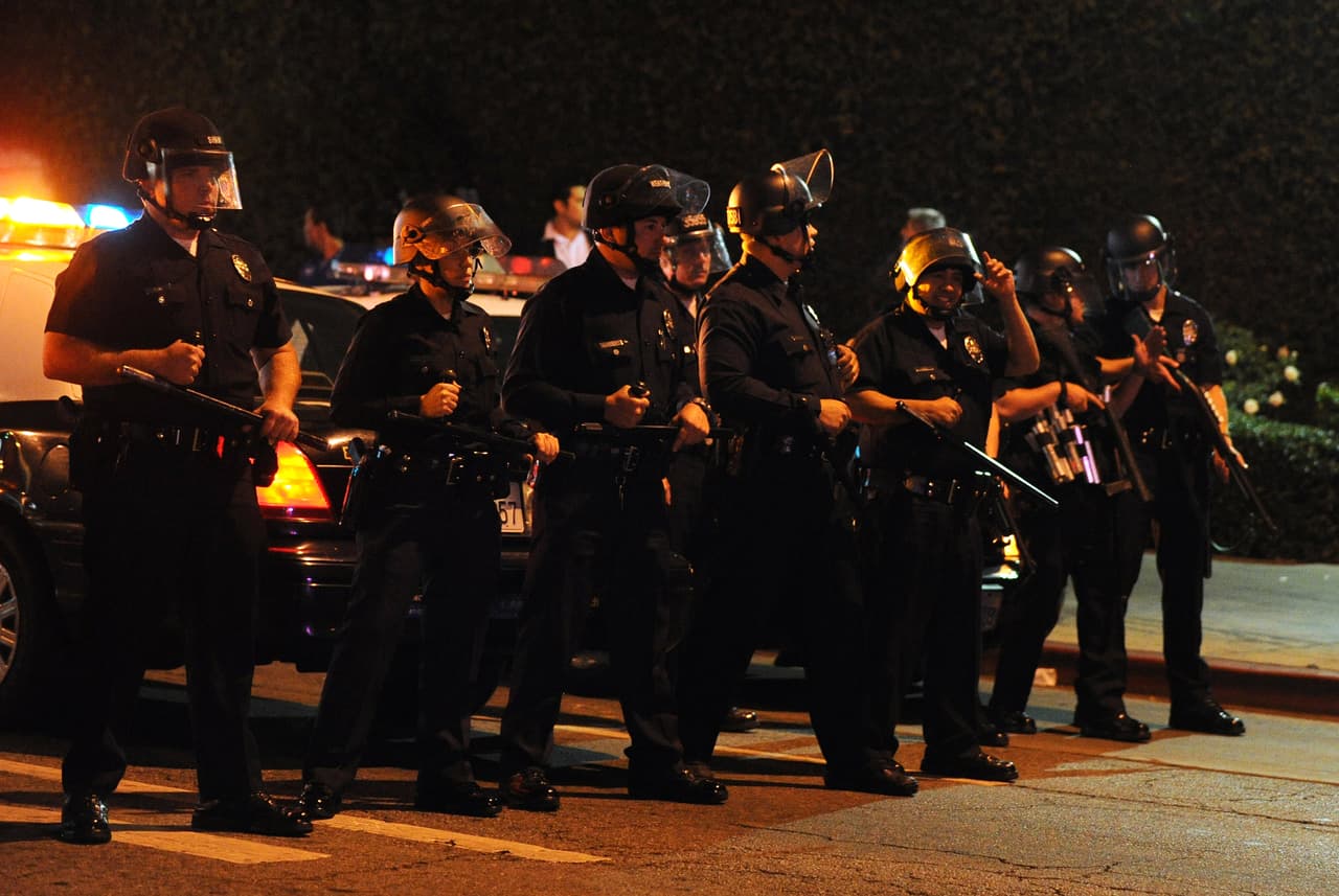 Los Ángeles pagará $6.9 millones a un hispano baleado por policía