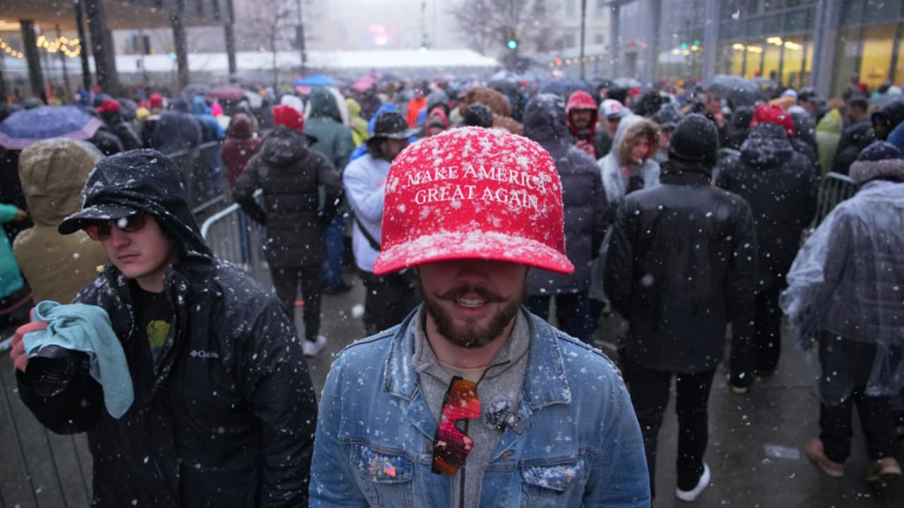 Miles de personas llegan a Washington DC para la posesión de Trump: muchos no podrán asistir por el frío