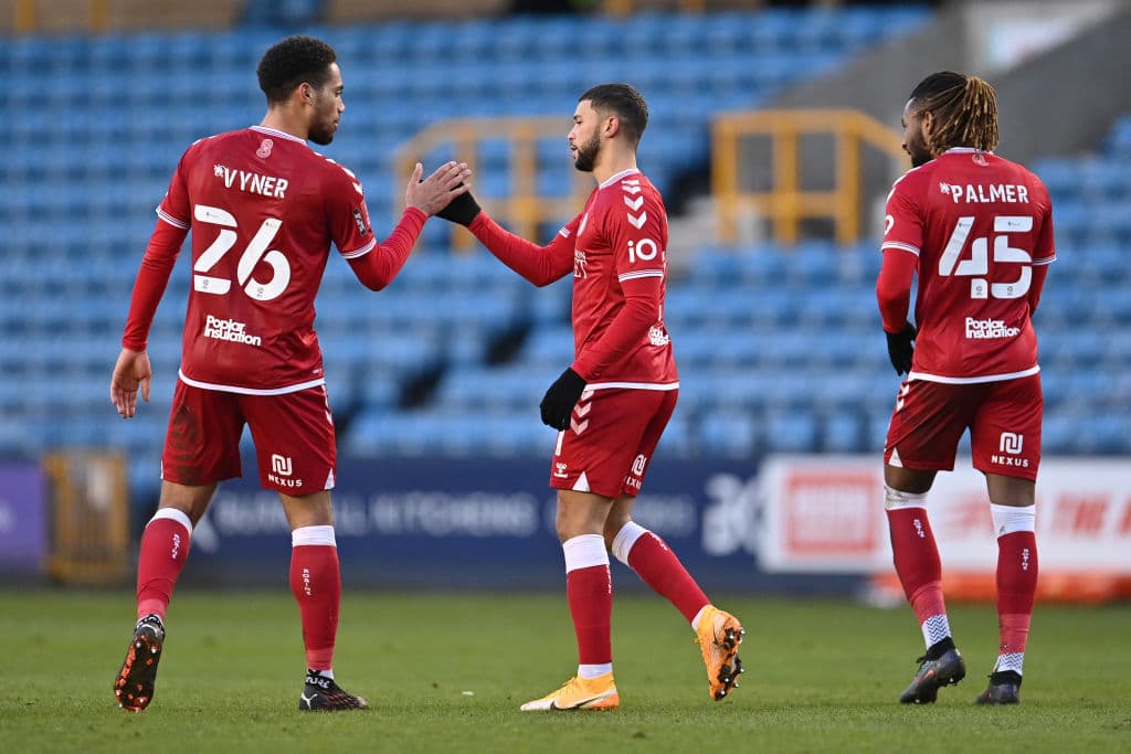 Millwall queda fuera de la competencia luego de caer 0-3 ante Bristol City.