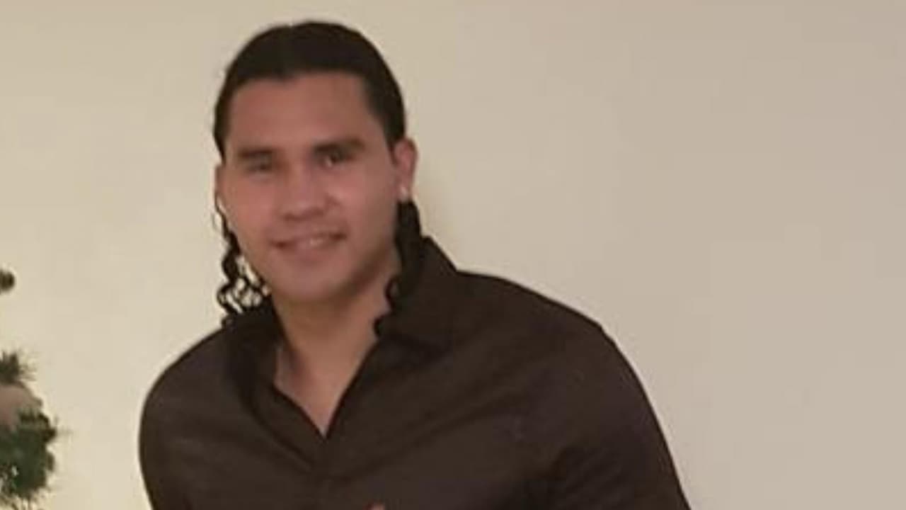 'Gullit' Peña levanta polémica al reaparecer alcoholizado en un video