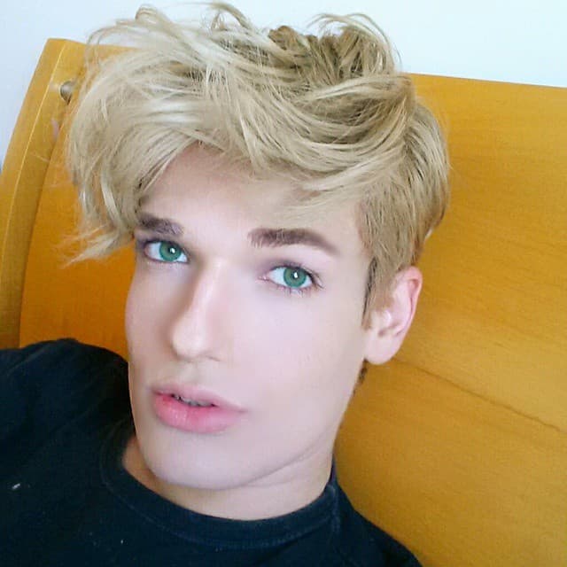 Lamentablemente, perdió la batalla ante el cáncer.