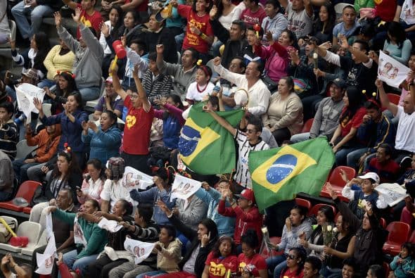 Así lucían las tribunas.