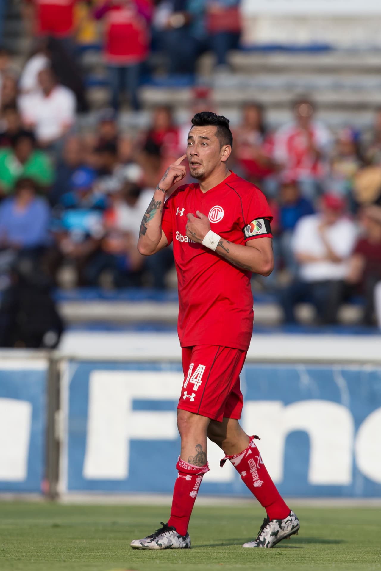 01 Toluca - 27 puntos: 8 ganados, 3 empates y 2 derrotas con 19 goles a favor y 12 en contra.