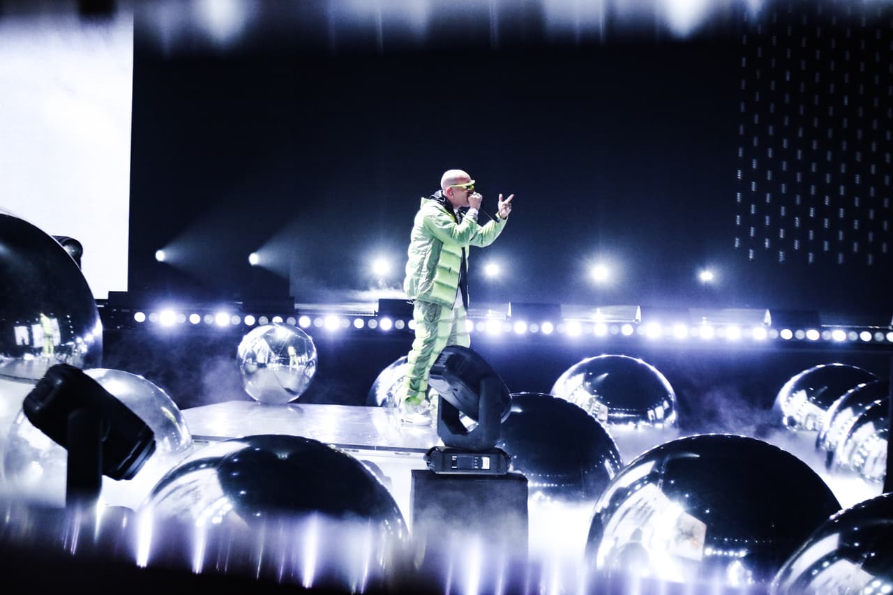 También desde Puerto Rico, llegó Kendo Kaponi para interpretar 'Resistencia'.