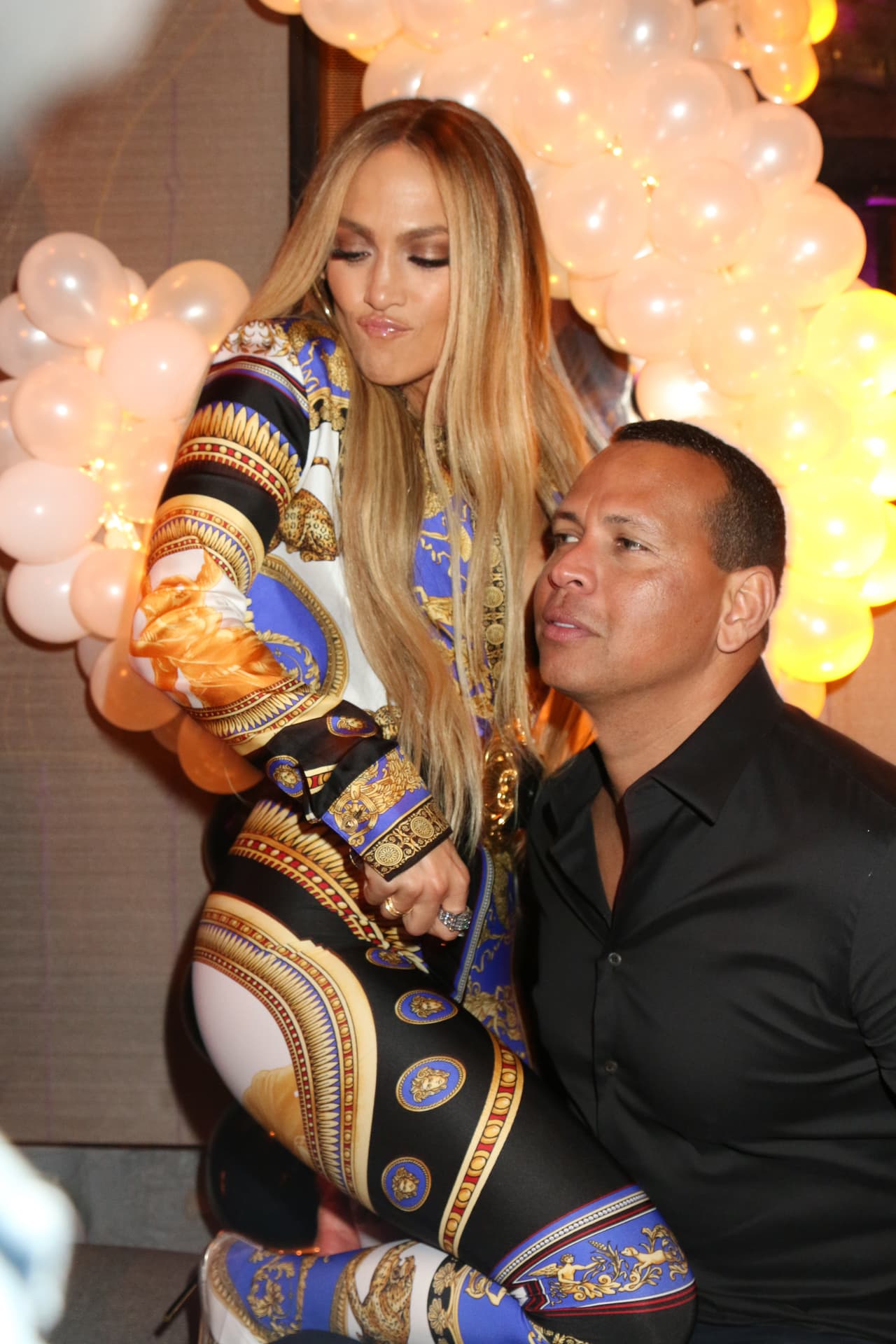 Photo © 2018 Media Punch/The Grosby Group New York, NY Aug 20, 2018. Fresh off an amazing performance at the 2018 MTV VMA's, Jennifer Lopez who also won the Vanguard award tonight, arrives to the after-party with boyfriend, Alex Rodriguez, her mother, Lupe and A Rod's daughter, Natasha. 2018 MTV Video Music Award in Radio City Music Hall New York City. Pictured: Jennifer Lopez & Alex Rodriguez