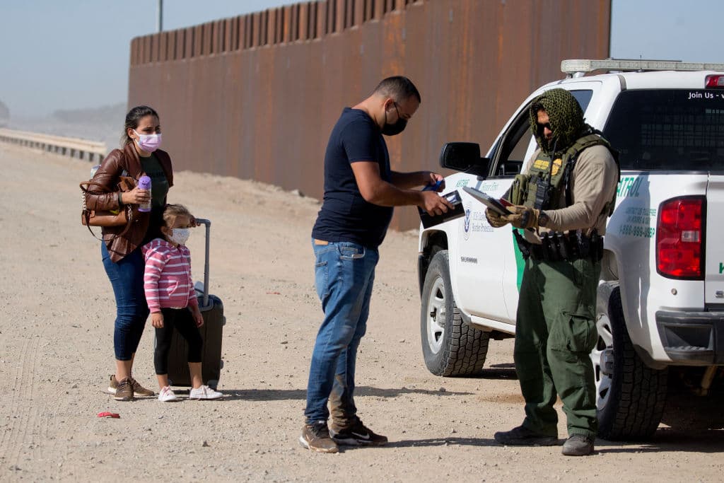 Además, el senador de Carolina del Sur, criticó fuertemente las políticas migratorias del presidente Joe Biden, que en los últimos días ha dado mucho de qué hablar.