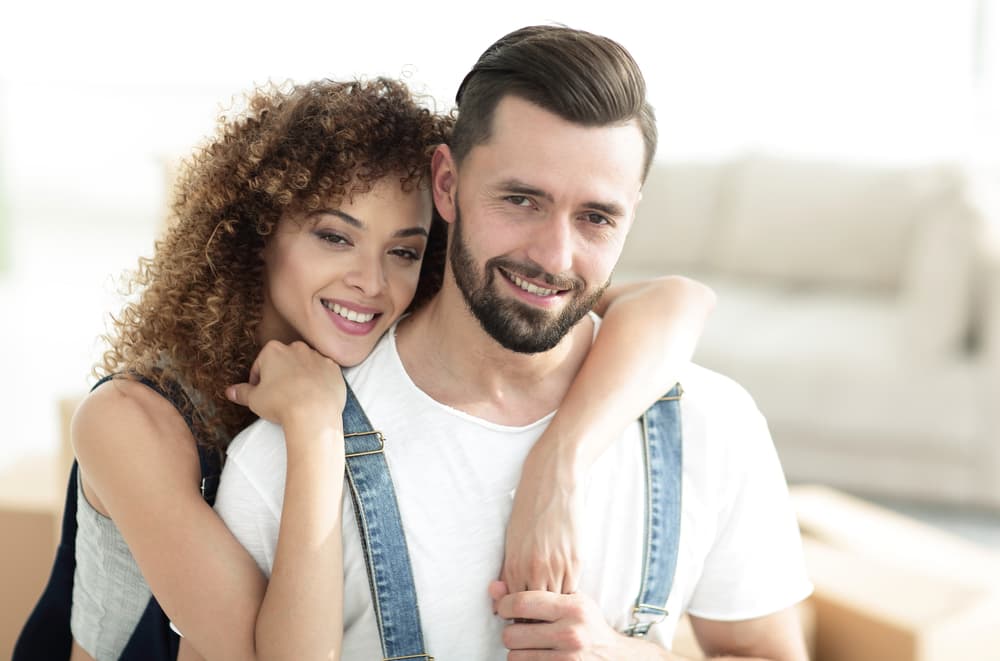 Después de las semanas convulsas que pudiste haber experimentado con el tránsito retrógrado de tu regente Mercurio en días pasados este mes de abril llega como un bálsamo a tu vida. Te sentirás con más ecuanimidad y tranquilidad a la hora de decidir lo que piensas hacer con tu vida sentimental.