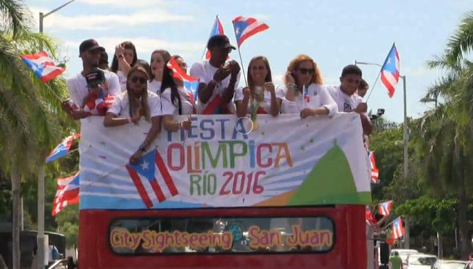 Celebran por todo lo alto a los atletas boricuas con una caravana olímpica