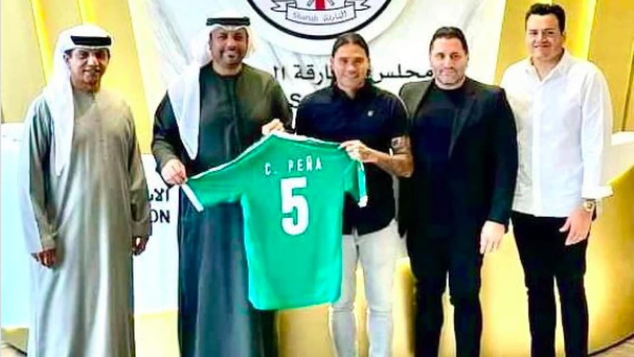 Carlos ‘Gullit’ Peña jugará en los Emiratos Árabes con el Al Dhaid