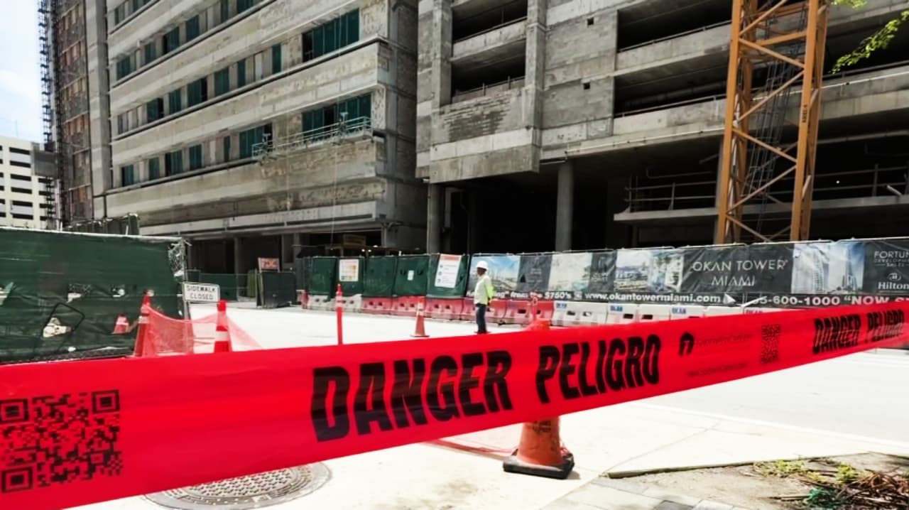 Empleada de origen hispano muere en accidente en una construcción del downtown de Miami