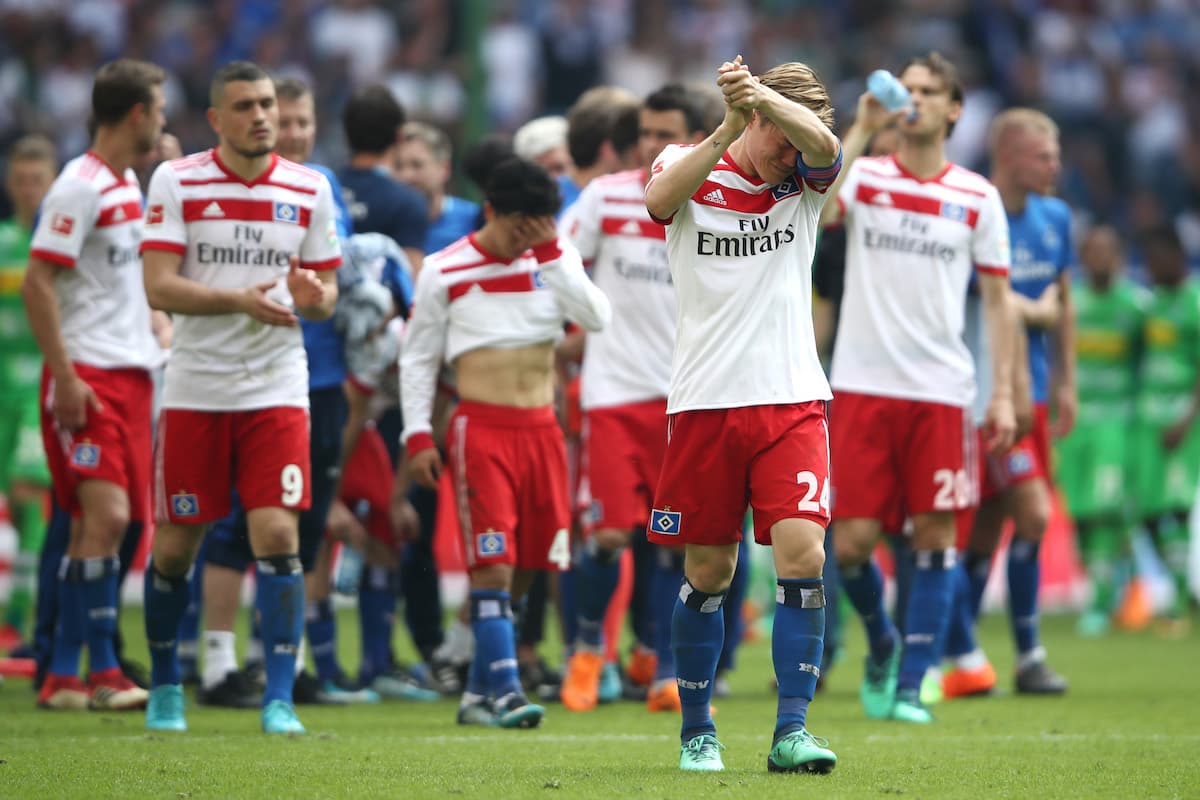 El descenso del Hamburgo provocó fuertes disturbios en las tribunas