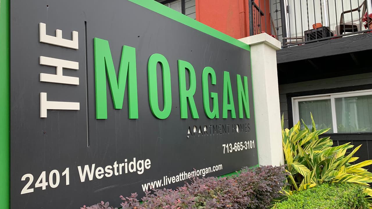 Las autoridades fueron llamadas a los departamentos ‘The Morgan’ en el 2401 de Westridge Road.