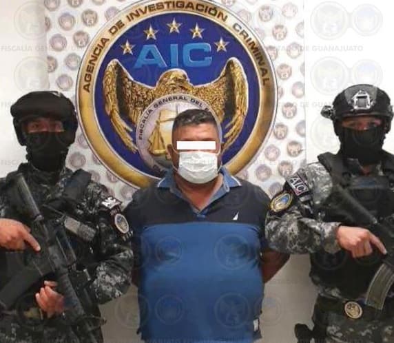 Arrestan en México a 'El Azul', quien según autoridades lidera el cartel Santa Rosa de Lima tras la captura de 'El Marro'