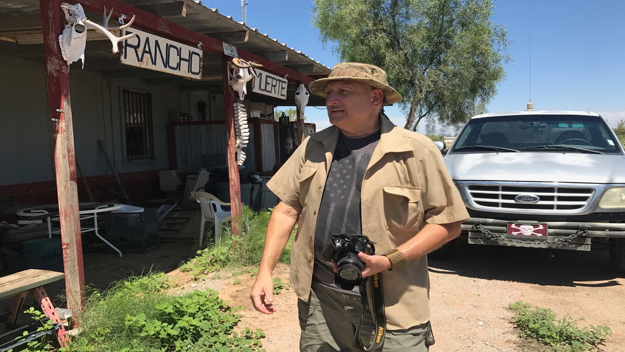 Líder de grupo nacionalista en Arizona negó ser racista, defendió a Arpaio y al atacante de Charlottesville