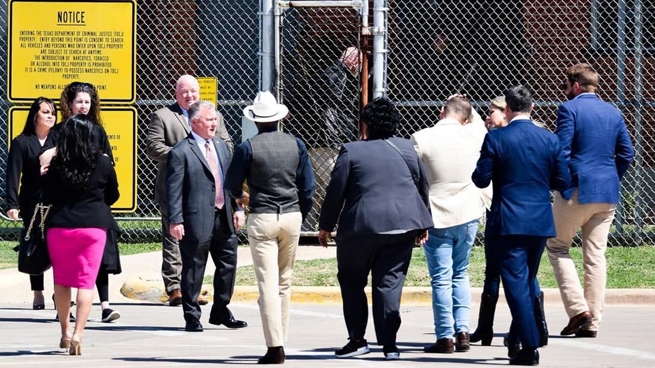 Posibilemente, su última visita fue de un grupo de congresistas que la visitaron en la prisión Mountain View, en Gatesville, Texas, el miércoles: Rep. Jeff Leach, Rep. Joe Moody, Rep. Lacey Hull, Rep. Rafael Anchia, Rep. Toni Rose, Rep. Victoria Neave, Rep. James White.