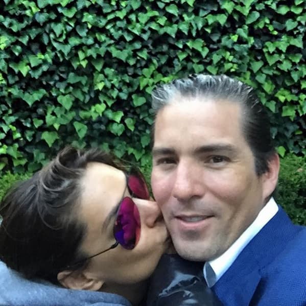 El amor se siente en el aire.