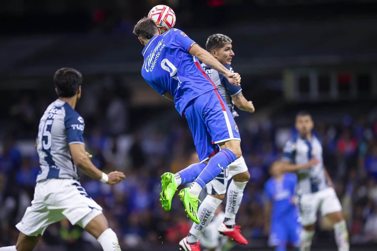 Pachuca fue mucha pieza para un Cruz Azul que no sabe ganar. Los Tuzos son líderes del Apertura 2022 tras dos triunfos apenas en la Jornada 2.