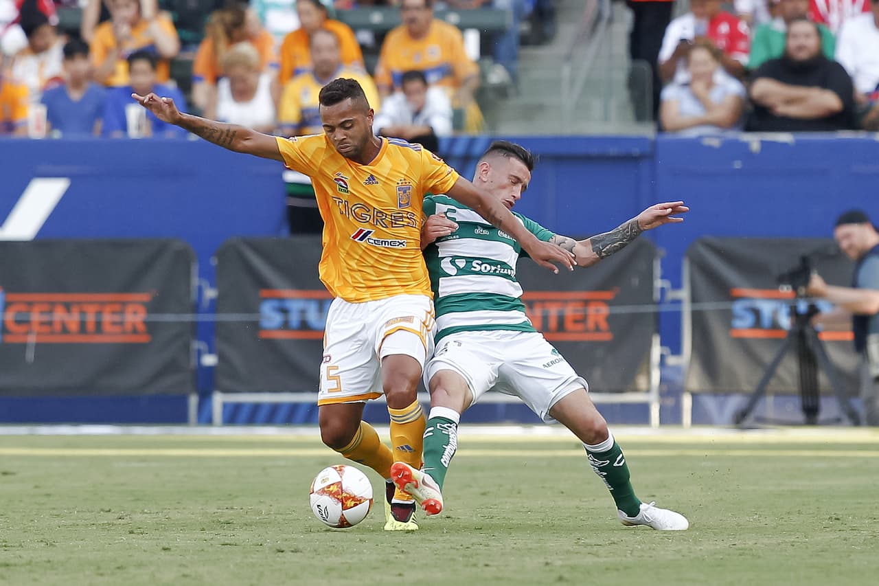 Rafael Carioca compartió el medio campo de recuperación con Guido y mostraron una buena sociedad, anulando a los volantes ofensivos de los Guerreros.