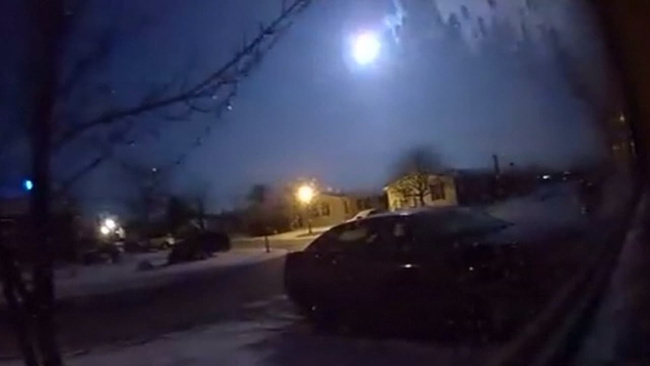 Cae un meteorito cerca de Detroit y causa un temblor de magnitud 2
