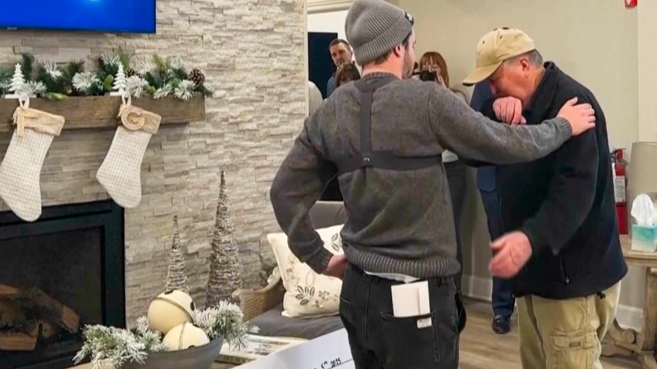 Ed Bambas, el veterano que perdió su jubilación, recibe millonaria donación a sus 88 años