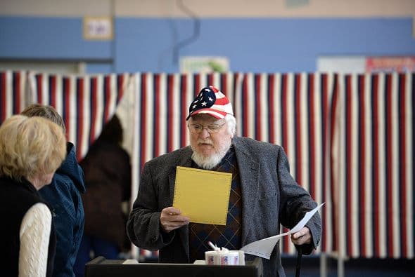 Jim Kirwin Jr. es otro de los votantes que se pusieron patrióticos en los comicios. Su distrito electoral es el de Manchester, New Hampshire.