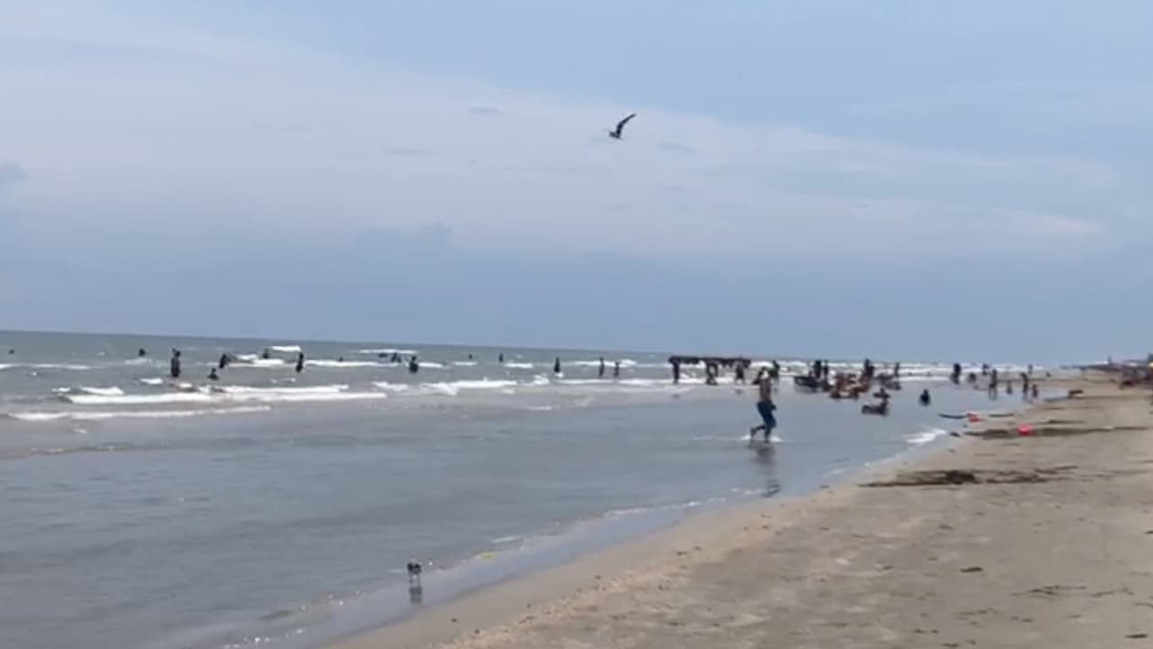 “Esperamos tener un gran Día del Trabajo”, indicó la ciudad en un comunicado en el que da a conocer algunas de las restricciones para el fin de semana feriado.
<br>