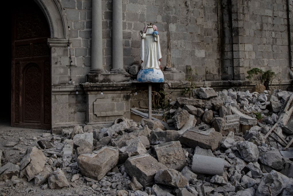 Esta destrucción inminente y gradual es una constante en las profecías de Nostradamus, pues desde hace ya varios años, sus intérpretes creen que iba vaticinando una mayor devastación natural en la Tierra. En 2019 no ha sido la excepción.