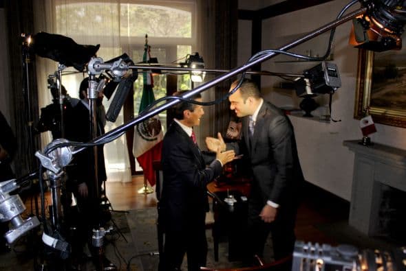 El presidente de México, Enrique Peña Nieto, habló en exclusiva para Univision con el periodista León Krauze. Foto:  Miguel Carrillo 