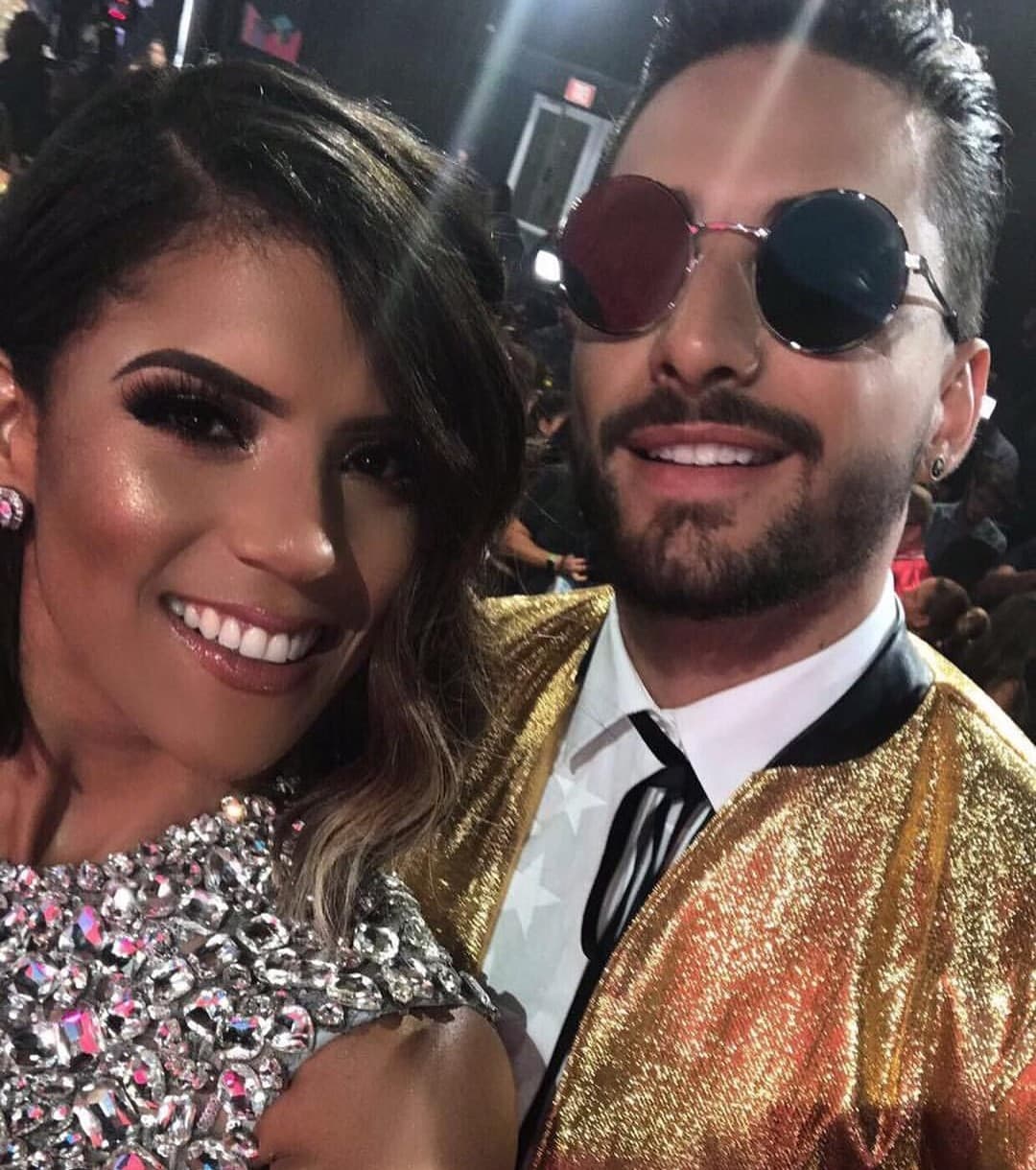 Francisca Lachapel se tomó una foto con Maluma, mientras conducía la alfombra de los Premios Lo Nuestro 2018.
<br>