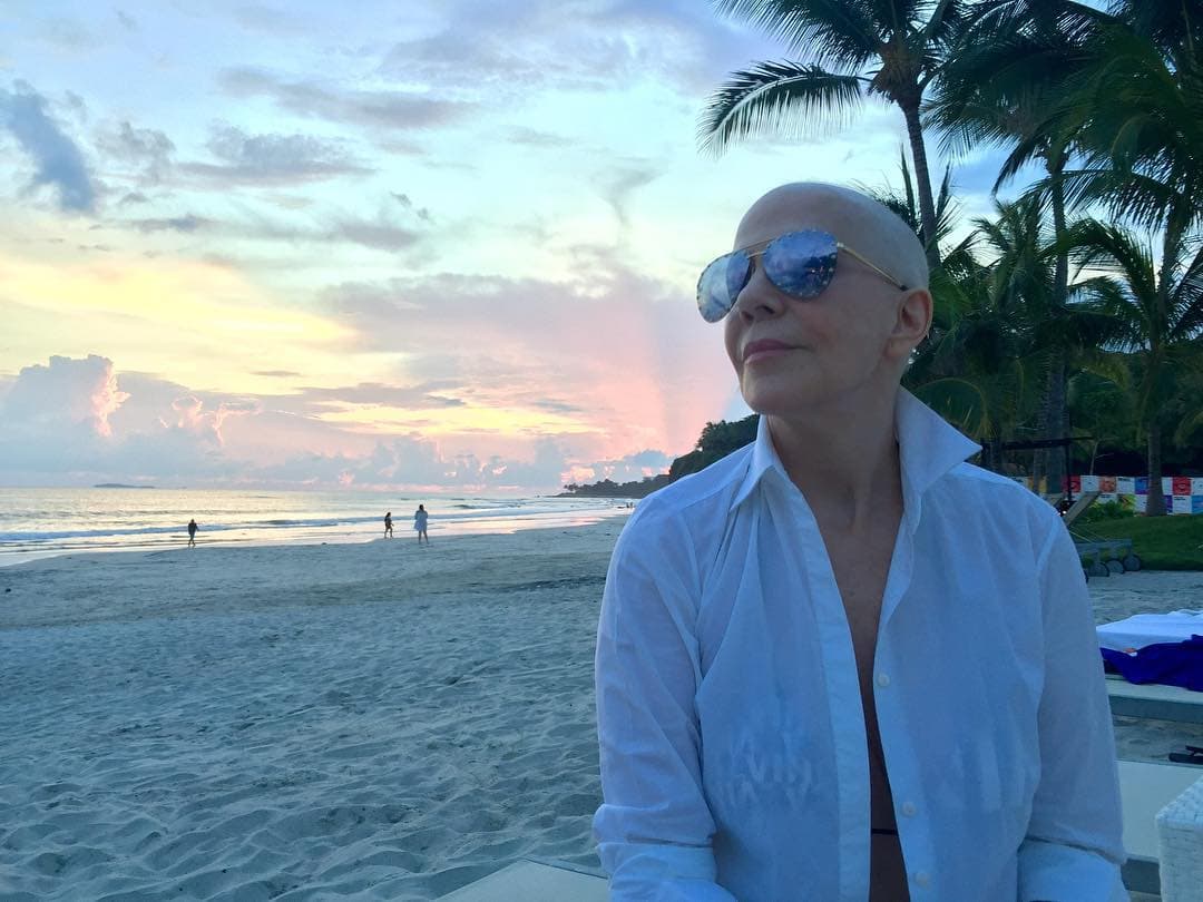 <b><a href="https://www.univision.com/entretenimiento/por-cancer-de-ovario-rebecca-jones-pausa-su-carrera-y-viaja-a-nueva-york-para-combatirlo" target="_blank">En febrero de 2018 la actriz dio a conocer que fue diagnosticada con cáncer de ovario</a></b>. Tras ocho sesiones de quimioterapia fue dada de alta e inmediatamente retomó su carrera como actriz.