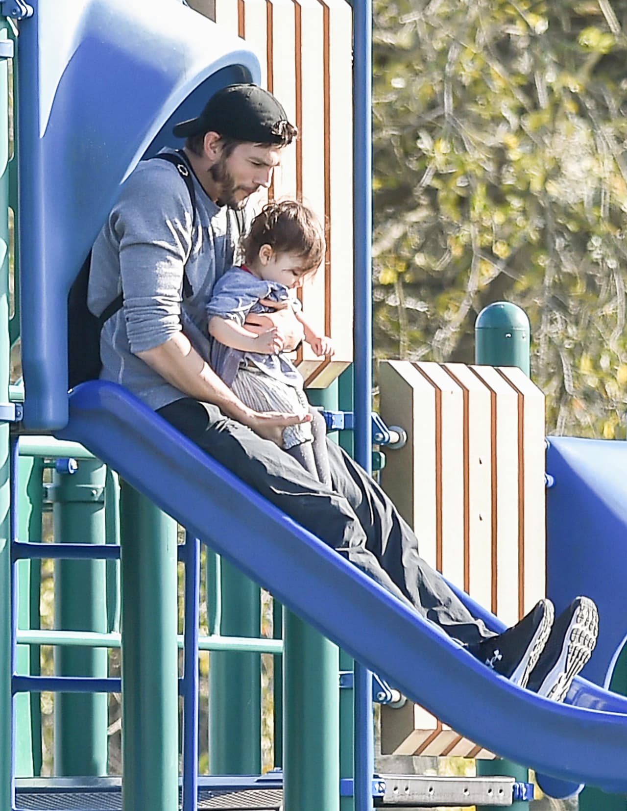Pero al actor se le antojó acompañar a su nena.