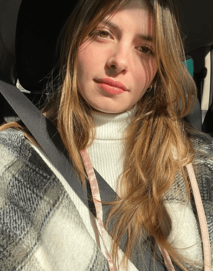 Tras la exitosa entrega, Aedo salió del ojo de los reflectores para dedicarse a terminar sus estudios y poder construir una carrera como cantante.