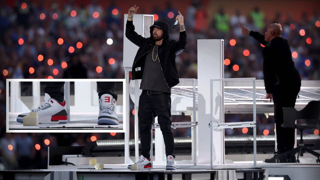 Eminem presumió unos tenis Jordan 3 personalizados que aún no salen a la venta.