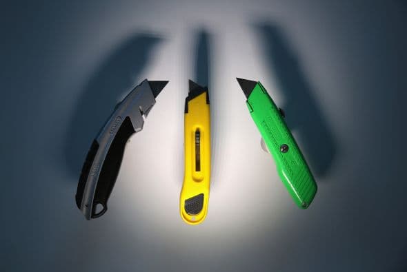 El 'cutter' o ''exacto' tiene una navaja muy afilada