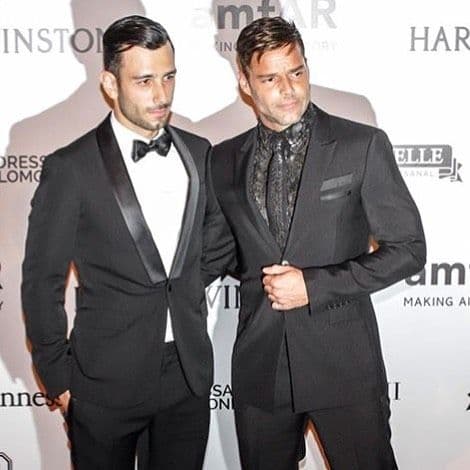 En abril de 2016 Ricky asistió a una alfombra roja en Brasil acompañado de su novio, a quien no le soltó la mano ni un momento.