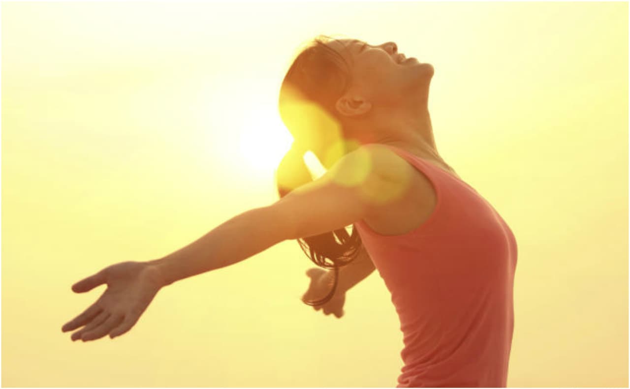 Toma conciencia de tu valor como personas y empieza a tener fe en sus capacidades. Lograr construir una actitud positiva y una autoestima sana está en ti y depende de ti.