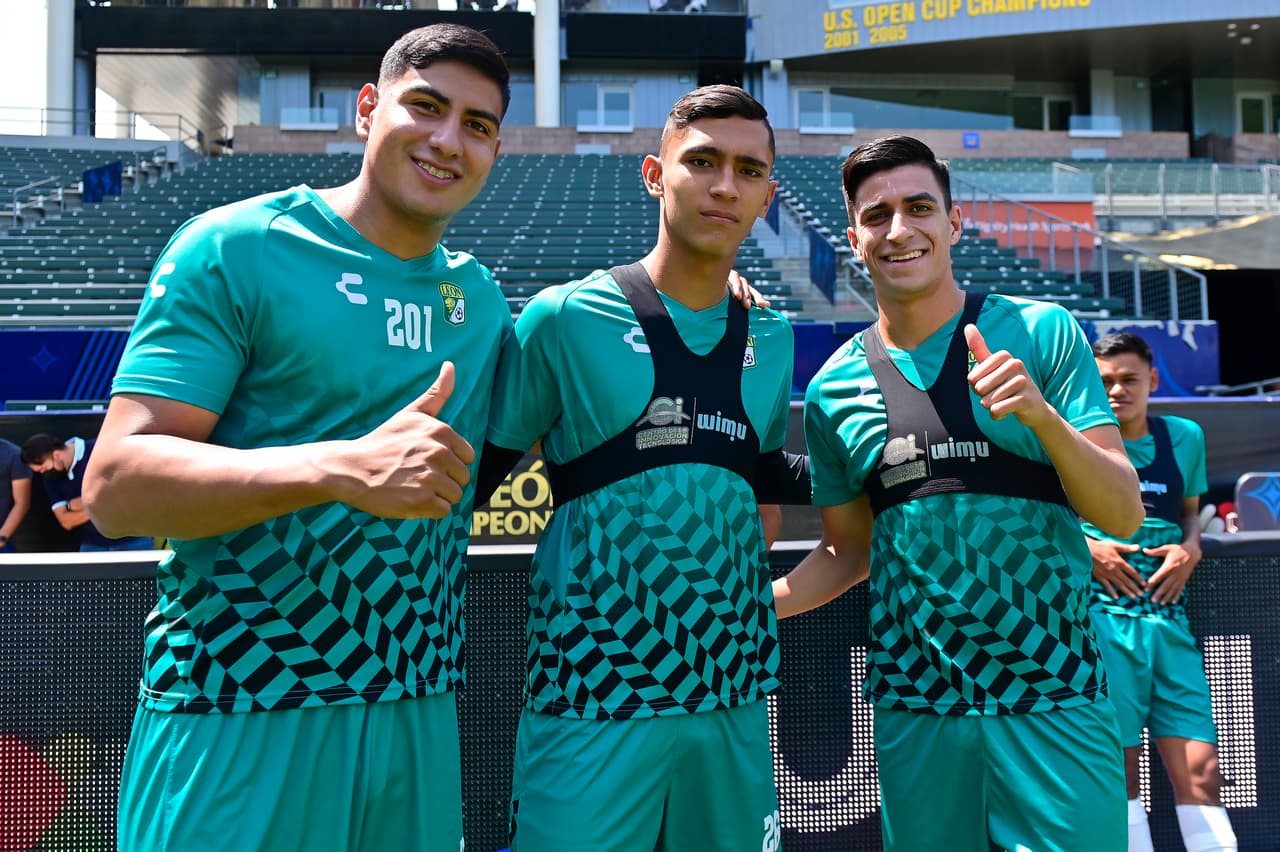 Ambas plantillas se mostraron listas y concentradas para el duelo el próximo domingo 18 de julio.