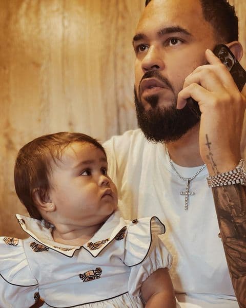 El pasado 10 de mayo trascendió que el juez Francisco Besosa 
<b><a href="https://www.univision.com/famosos/raphy-pina-hija-natti-natasha-vida-isabelle-cumpleanos-fotos">denegó la solicitud de que se modificaran las condiciones de libertad</a></b> del productor musical, quien se encuentra en arresto domiciliario. Sin embargo, este lunes 16 de mayo, el panorama cambió y 
<b>le fue concedida la petición</b>.